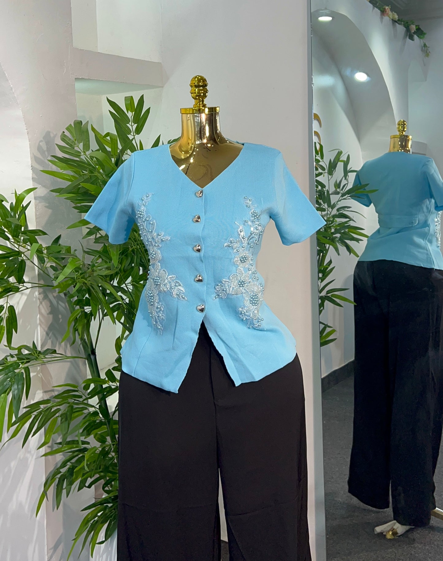 EMBROIDED BEAD TOP