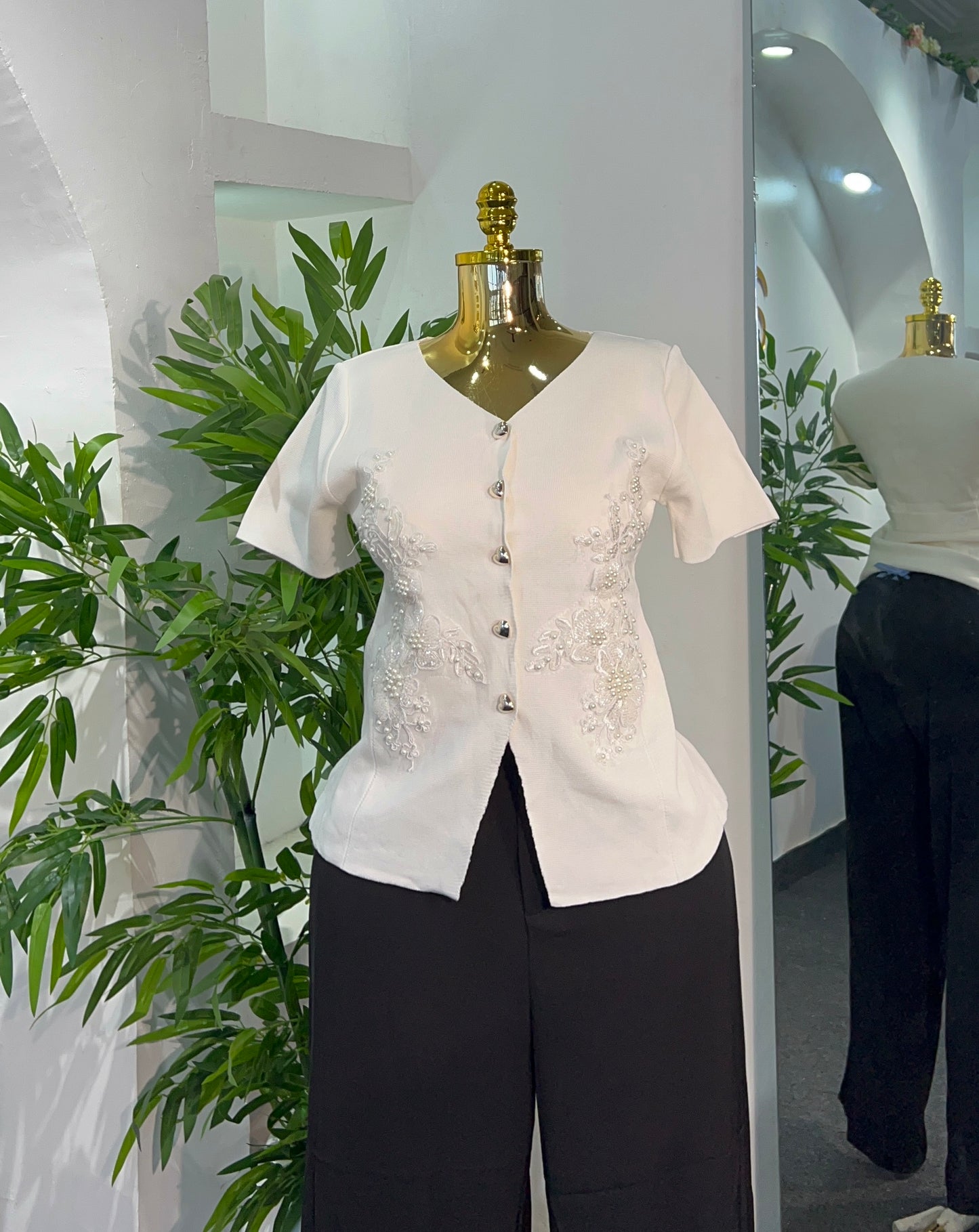 EMBROIDED BEAD TOP