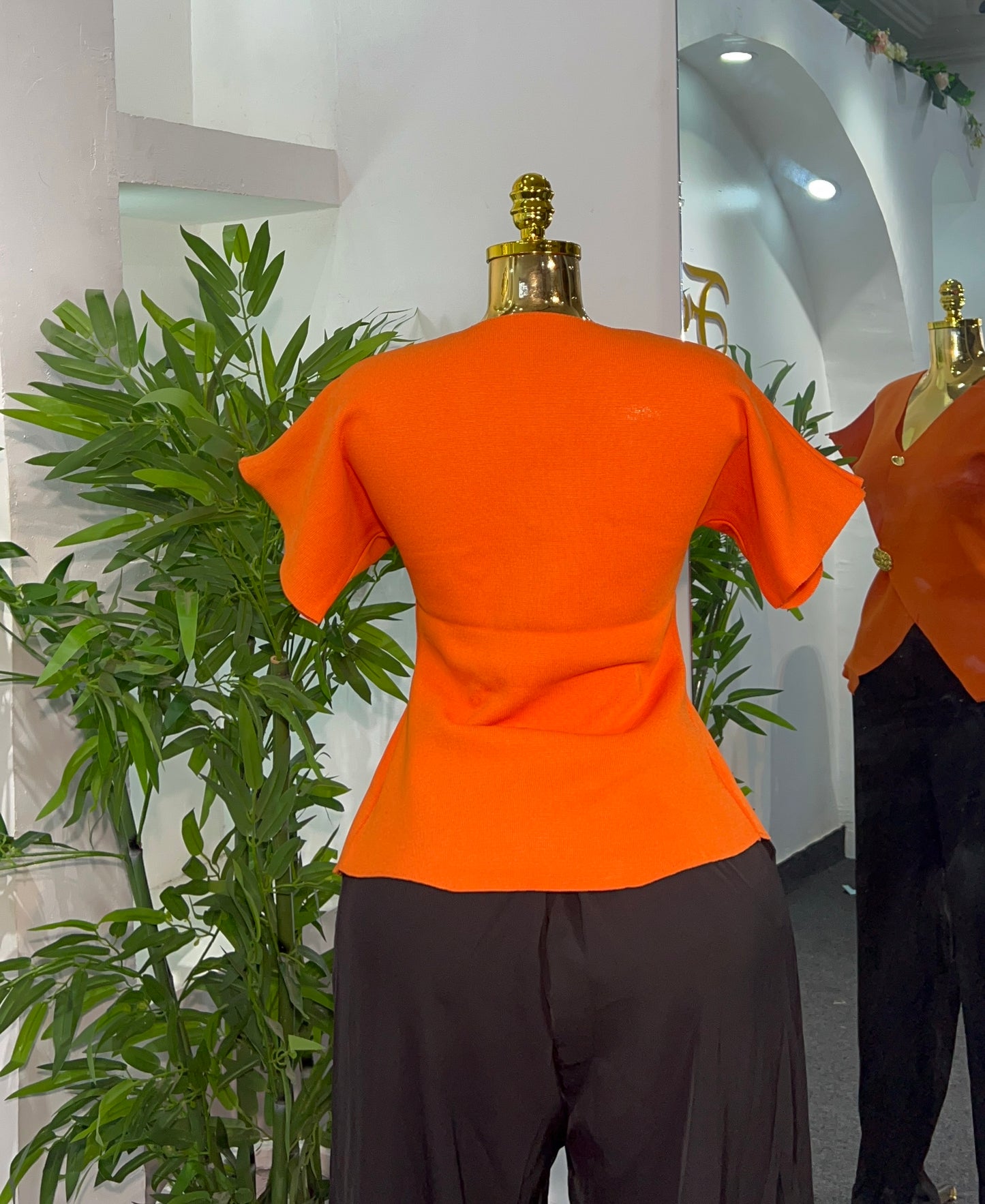 CLASSIC BROOCH TOP