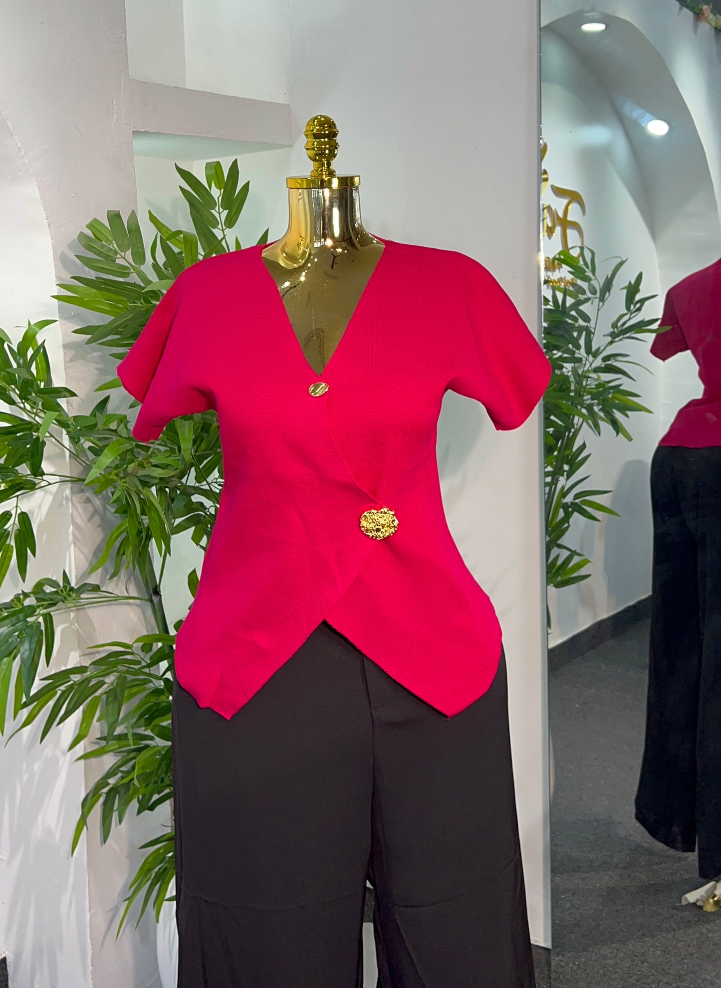 CLASSIC BROOCH TOP