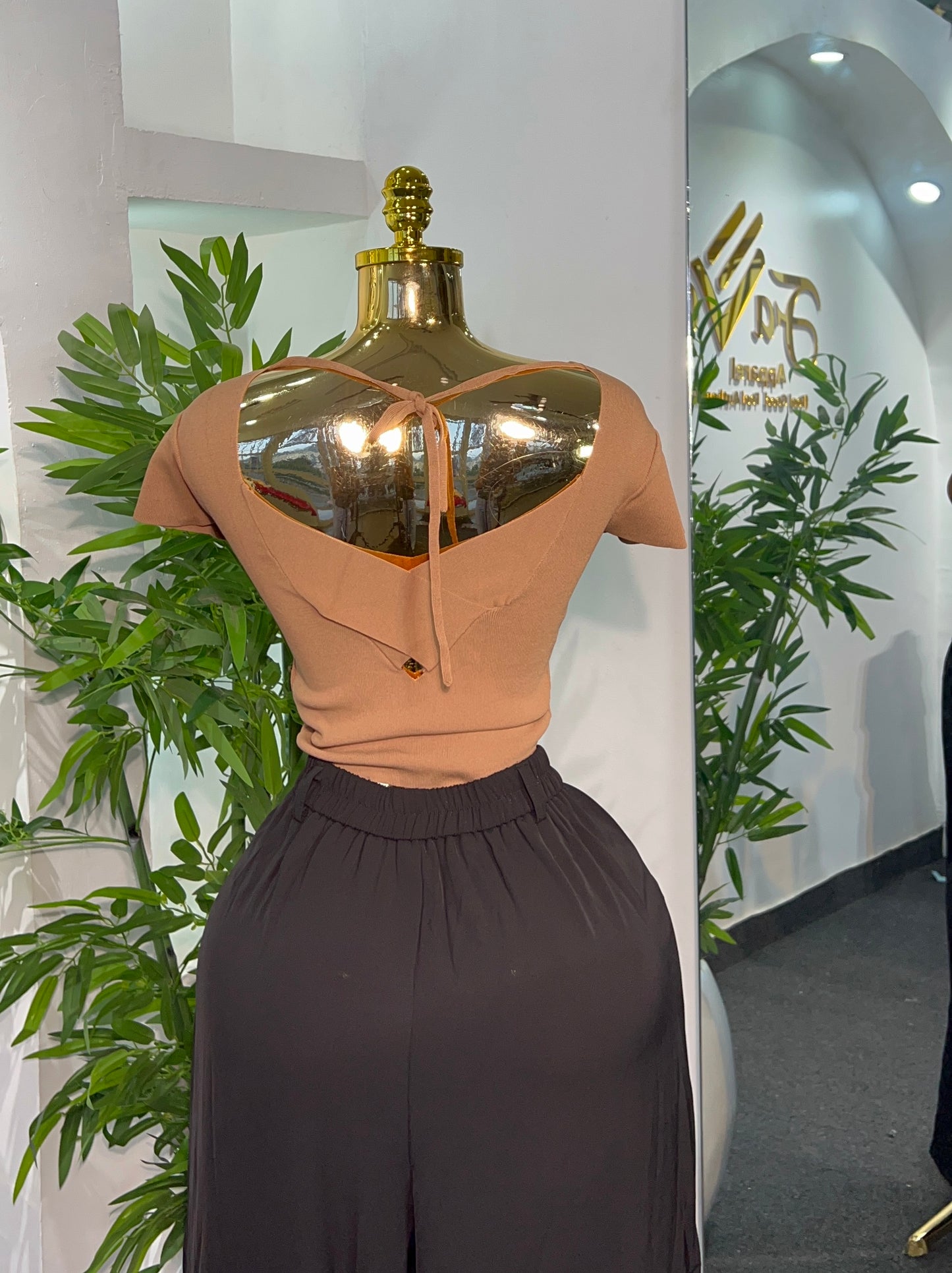 CHIC CROSS NECK TOP