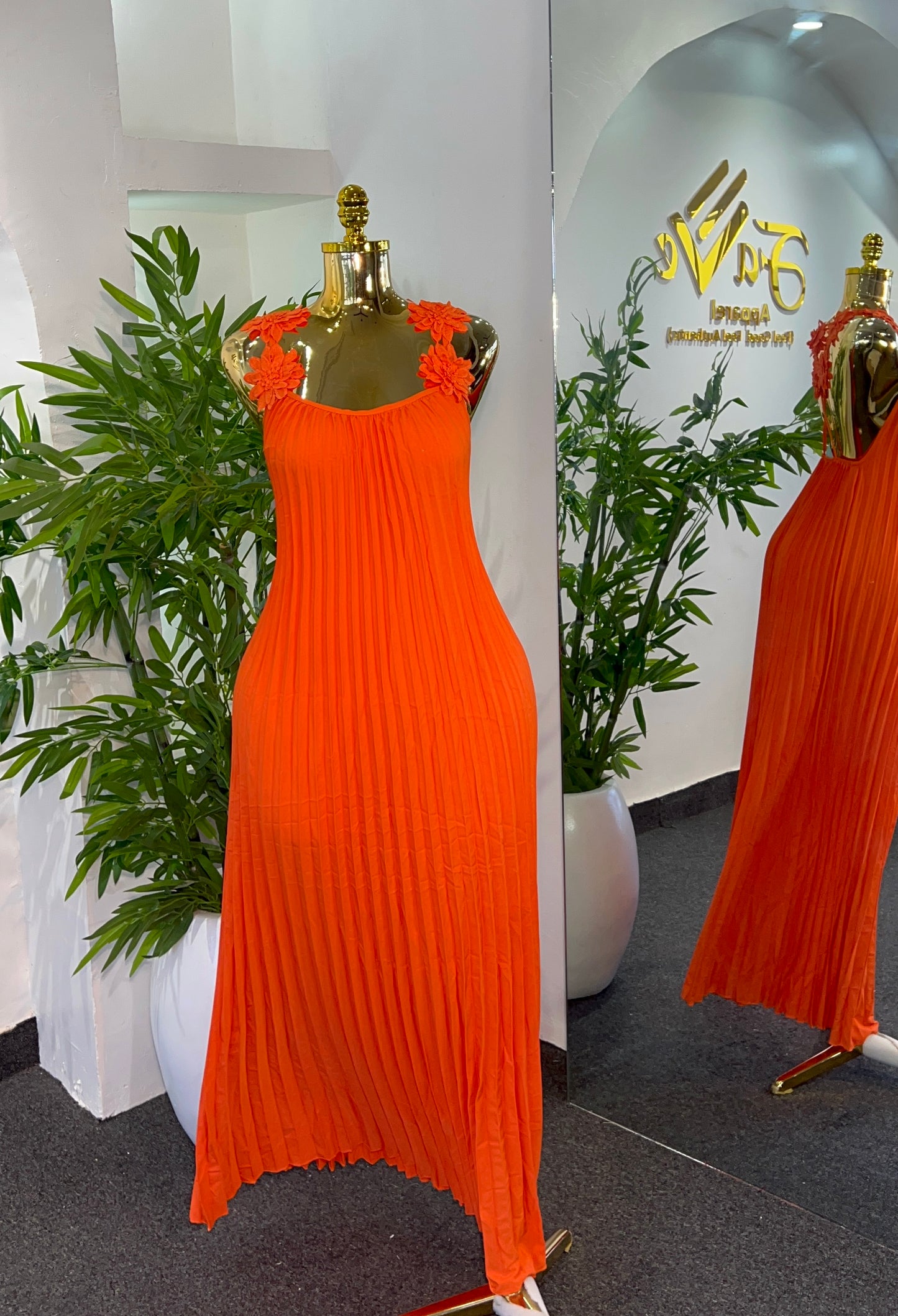 ELEGANT OPENBACK DRESS