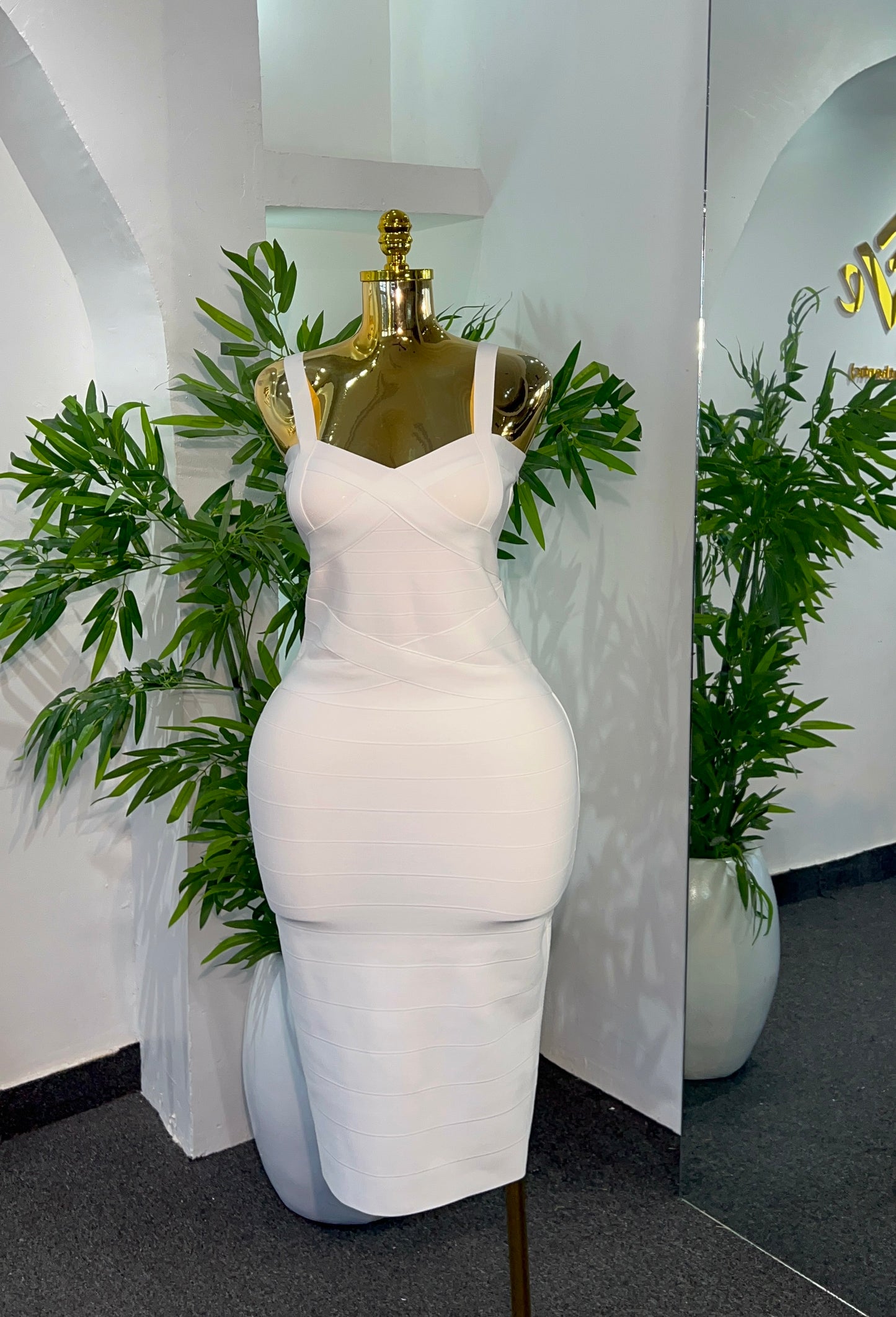 ELEGANT BANDAGE DRESS