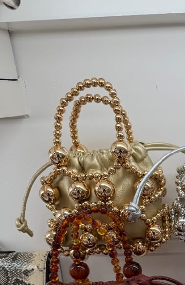 Big stoned clutch