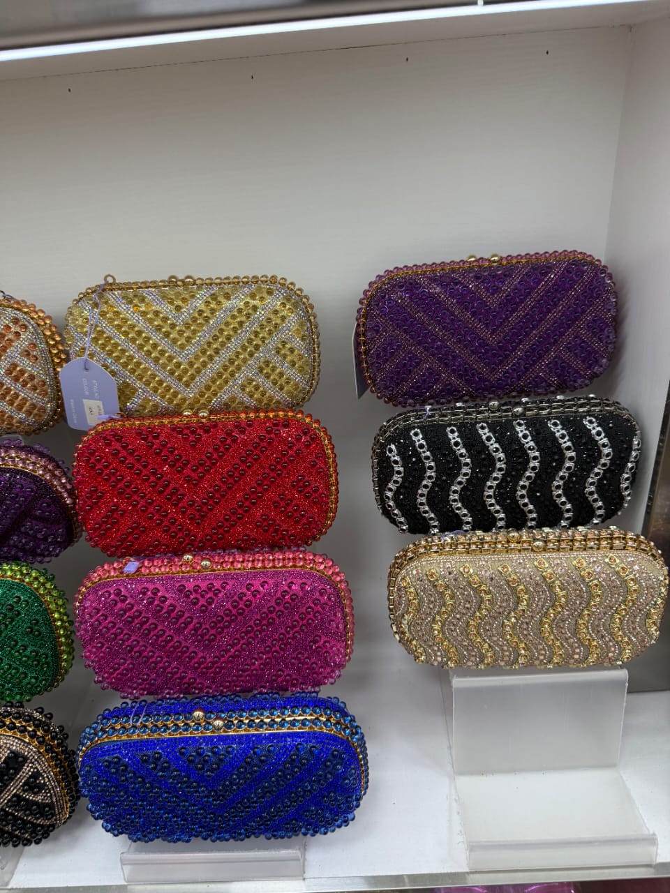 FAVE BEADED CLUTCH 1330
